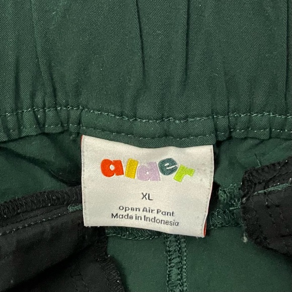 Alder Open Air Pants In Forest Green - Picture 8 of 10